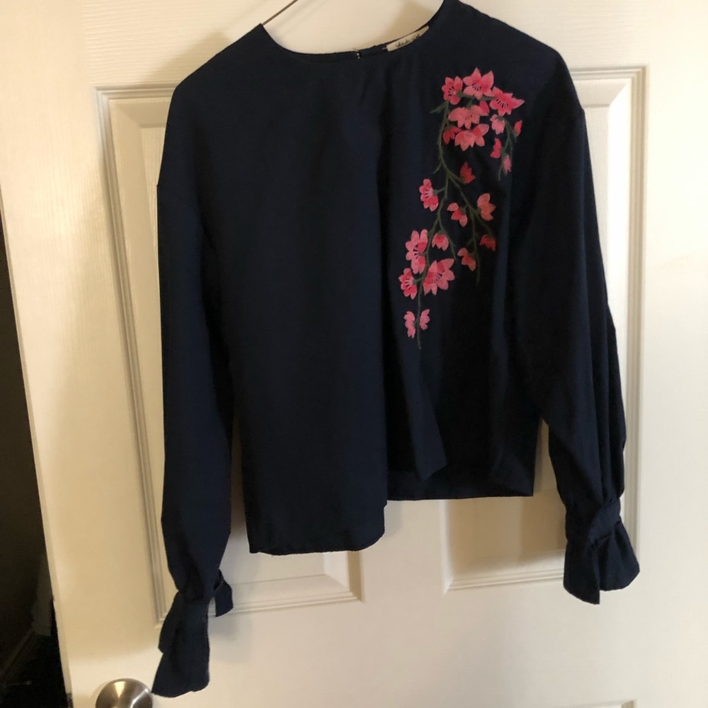 ••Bleuh Ciel Blouse